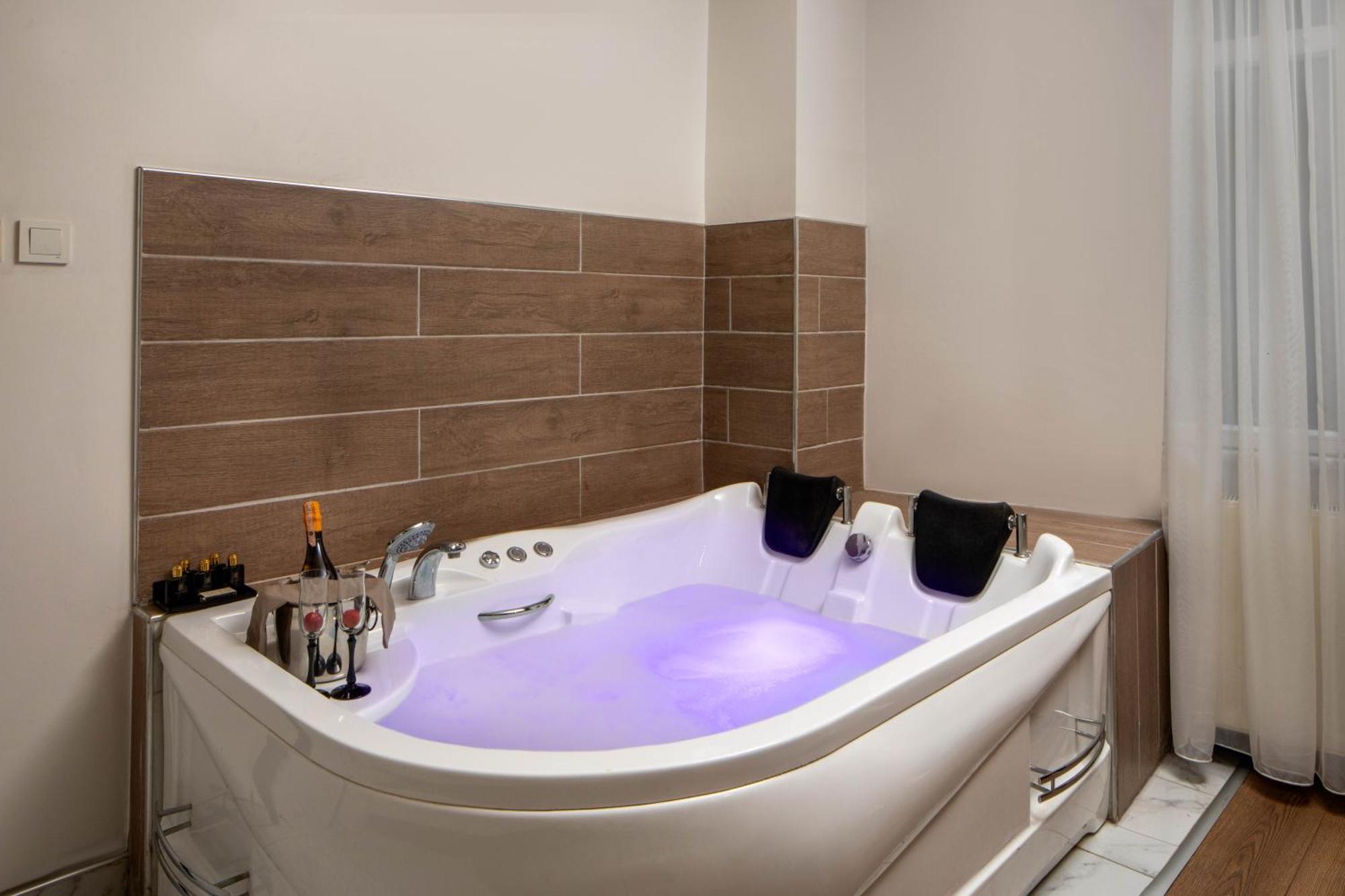 Bakirkoey Zeugma Suit Otel อิสตันบูล ภายนอก รูปภาพ